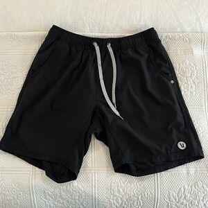 Black Vuori lined shirts - men’s M